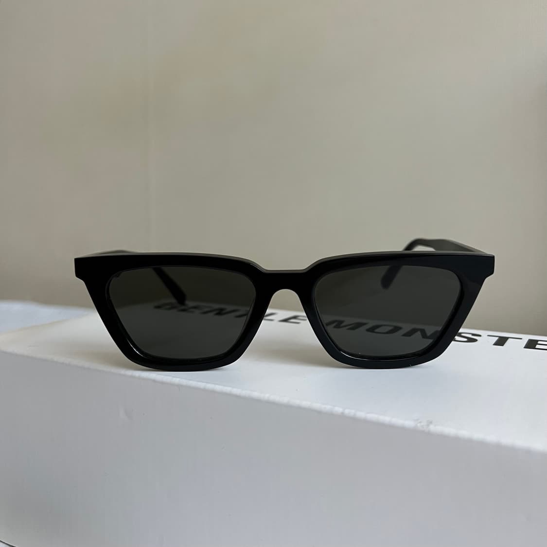 젠틀몬스터 아가일01 풀박스 상품이미지6