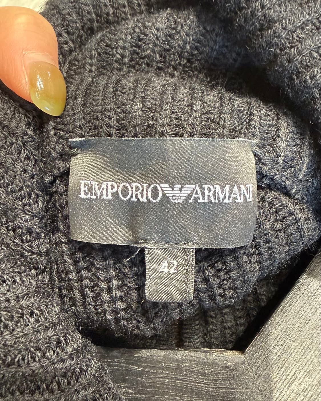 엠포리오 아르마니 블랙 울 니트 집업  상품이미지8