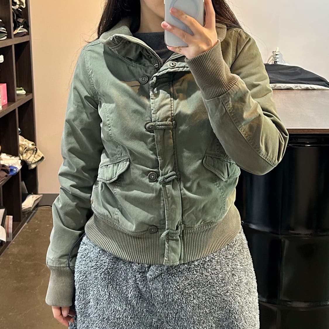 아디다스 카키 봄버 점퍼 상품이미지8