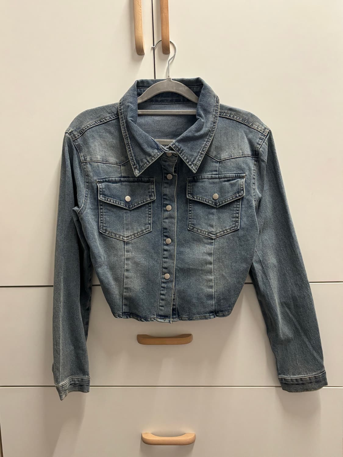 피치모드 크롭 청남방 데님셔츠 상품이미지3