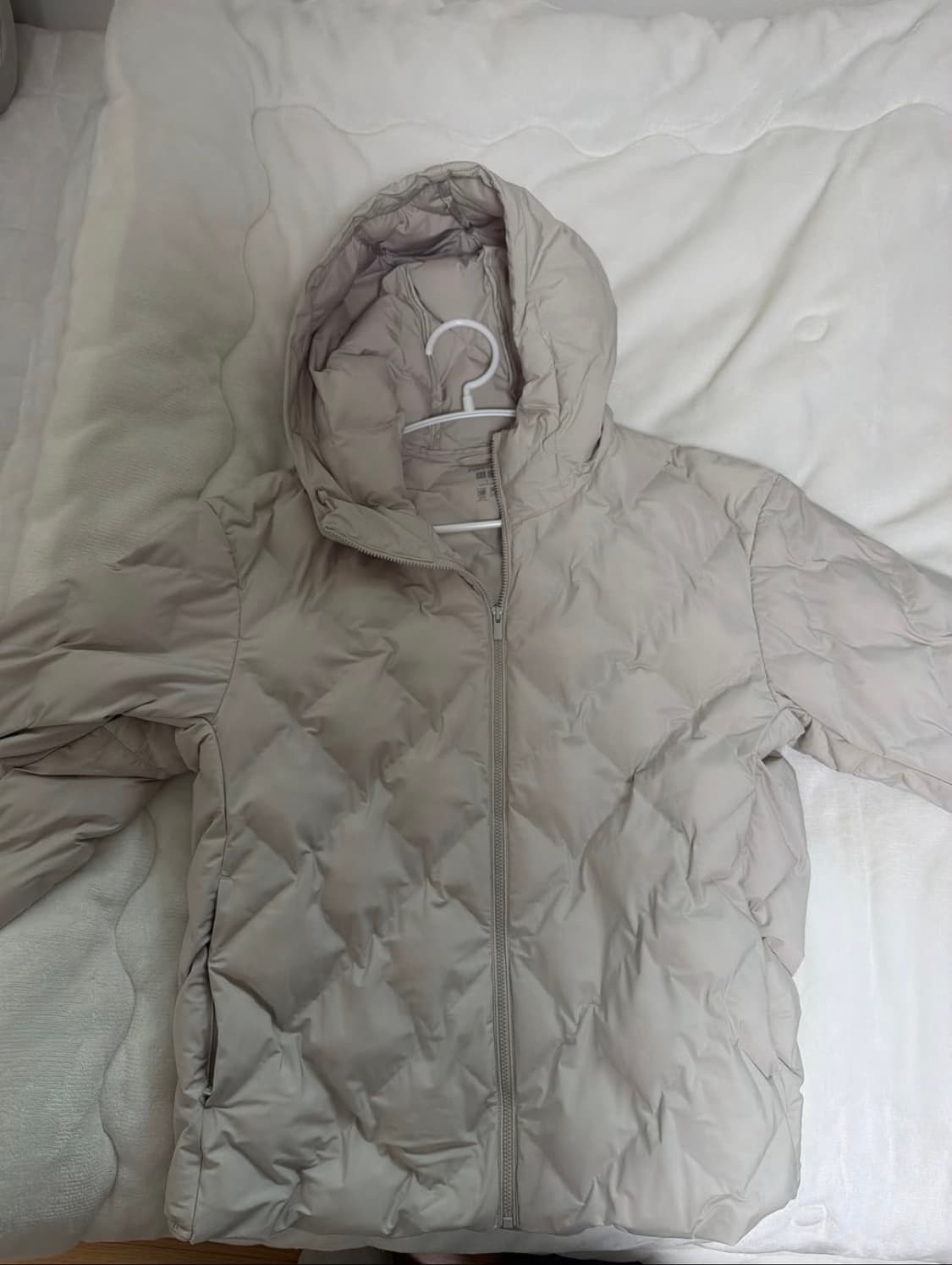 W유니클로 경량패딩 L 상품이미지1