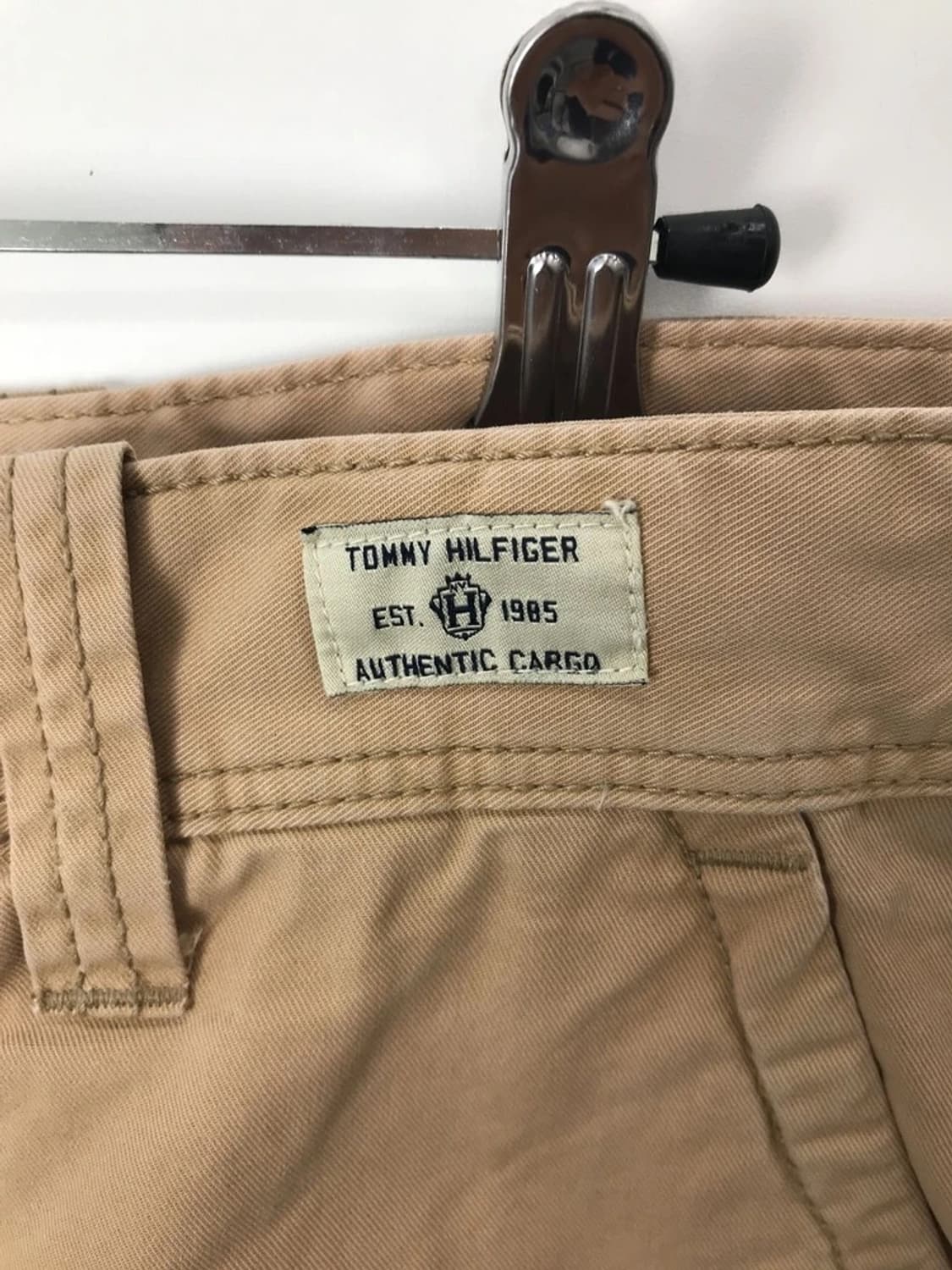 Tommy Hilfiger Beige Cargo Shorts 상품이미지7