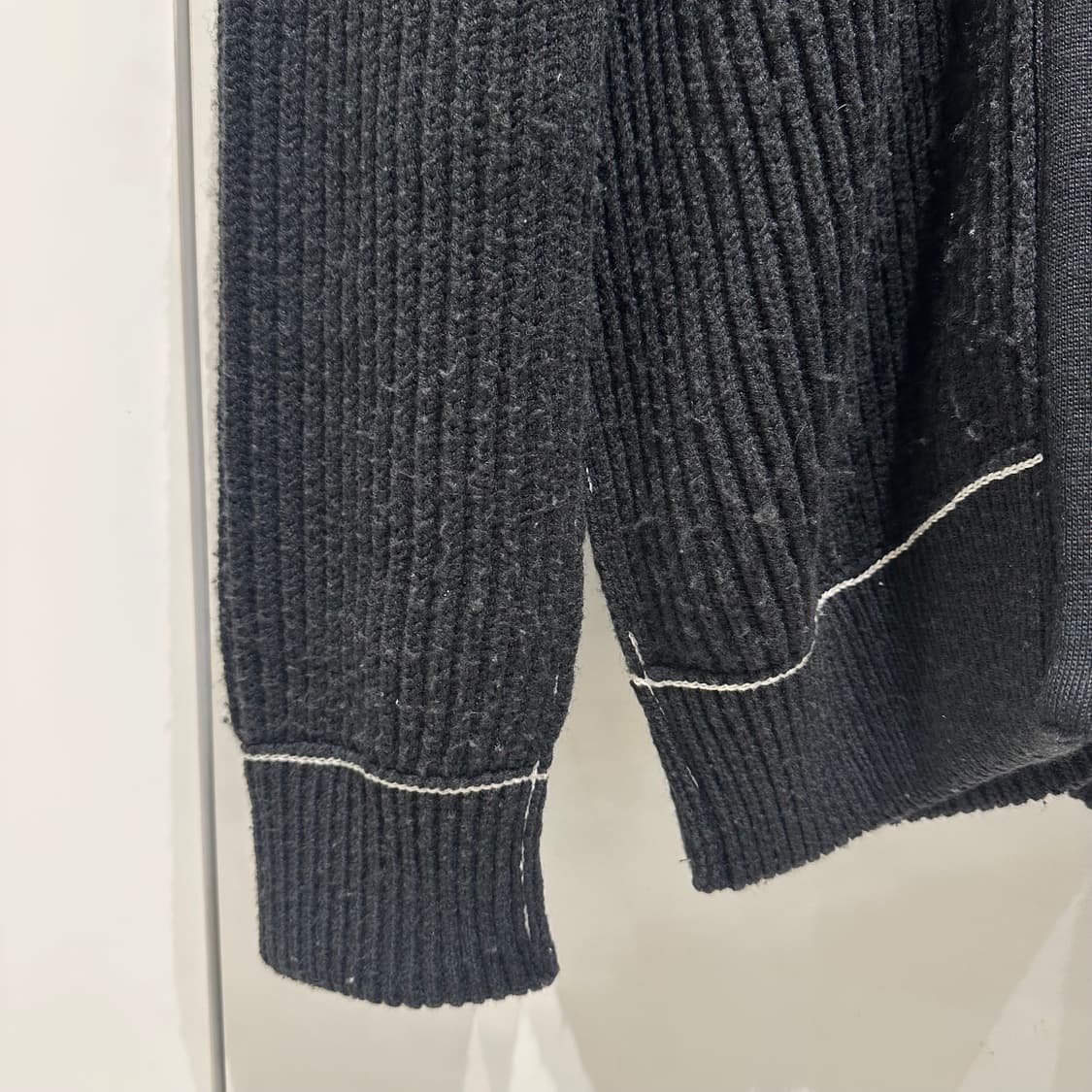 MM6 더블사이드 드라이버 니트 집업 상품이미지5