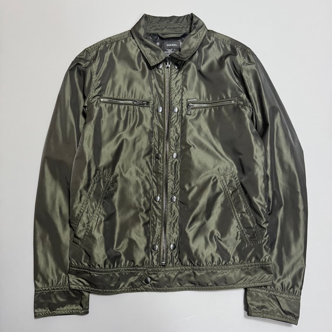 디젤(DIESEL) 다크올리브 폴리에스터 레이온 혼방 쇼트 트러커 자켓 상품이미지5