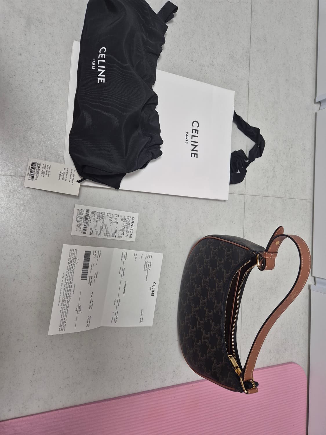 셀린느 아바백 상품이미지1