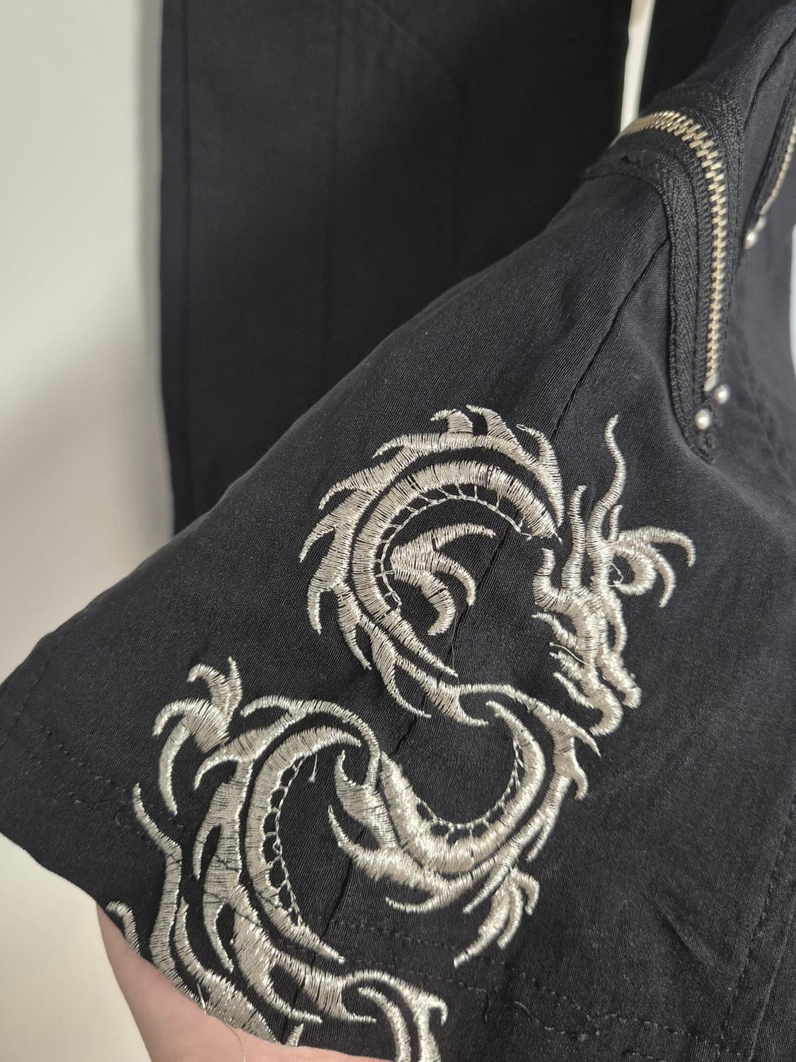 오즈온 ozzon 오리엔탈 드래곤자수 부츠컷 팬츠 상품이미지3