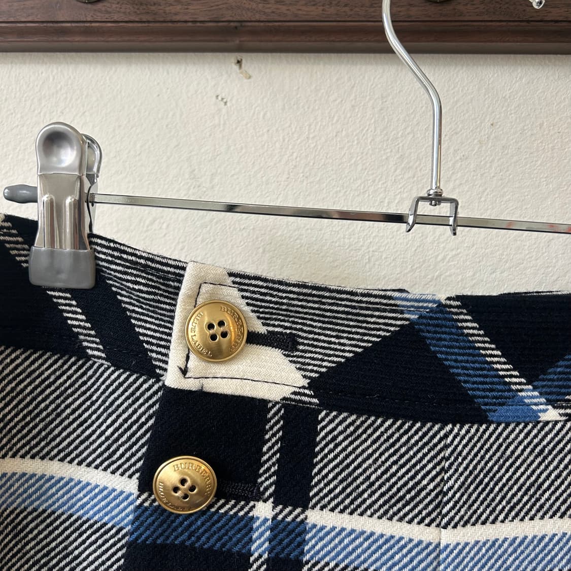 버버리 노바 체크 골드 버튼 숏팬츠 상품이미지5