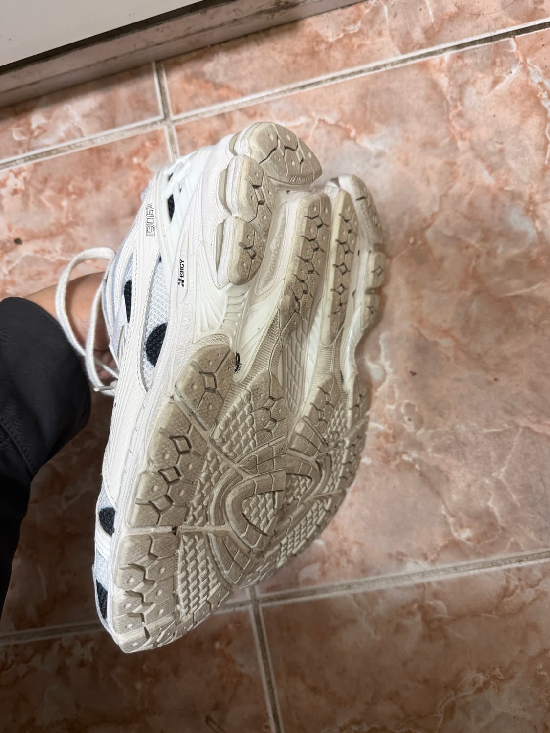 뉴발란스 1906r 265💛💛 상품이미지3