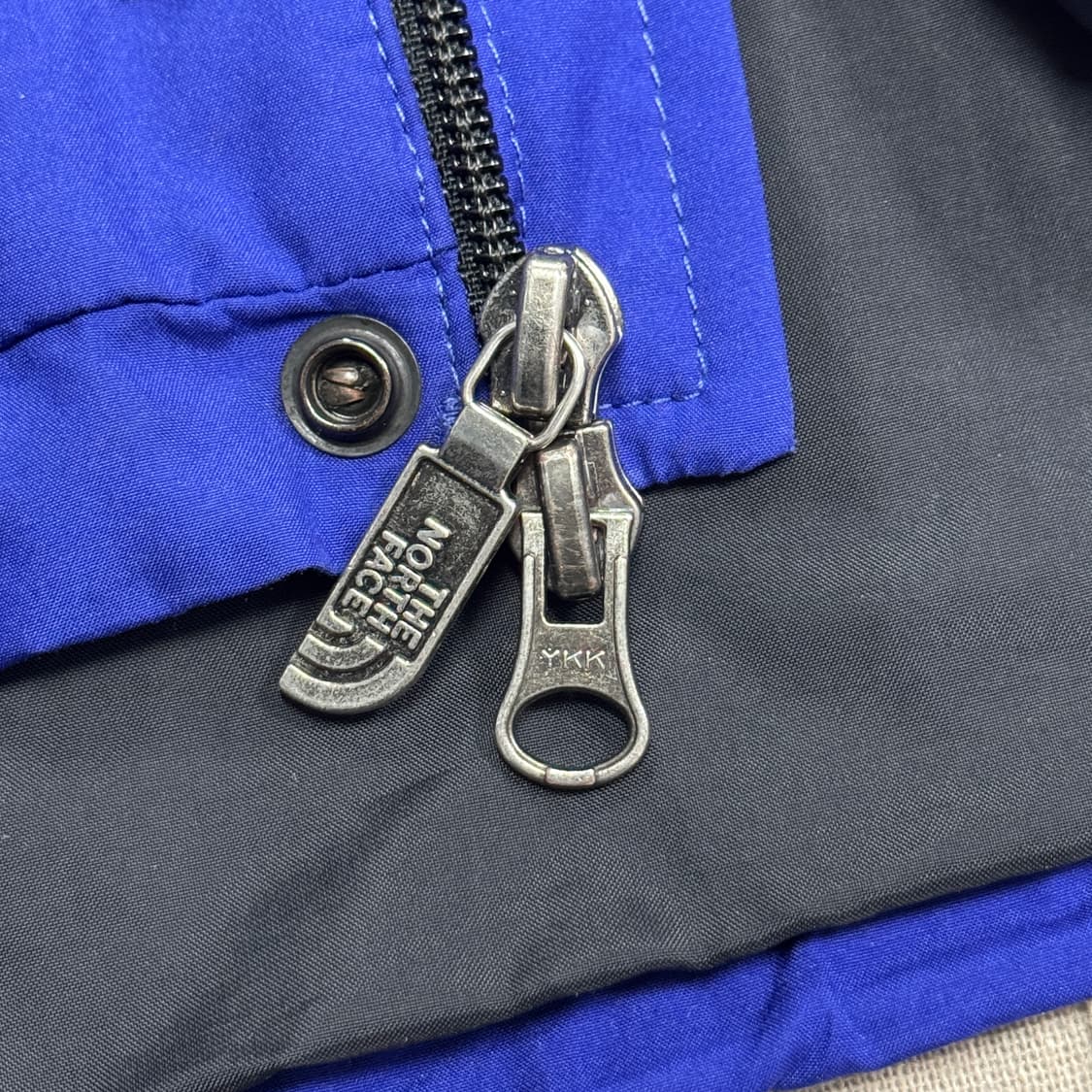 노스페이스 빈티지 퍼플 배색 바람막이 M(105) 상품이미지3