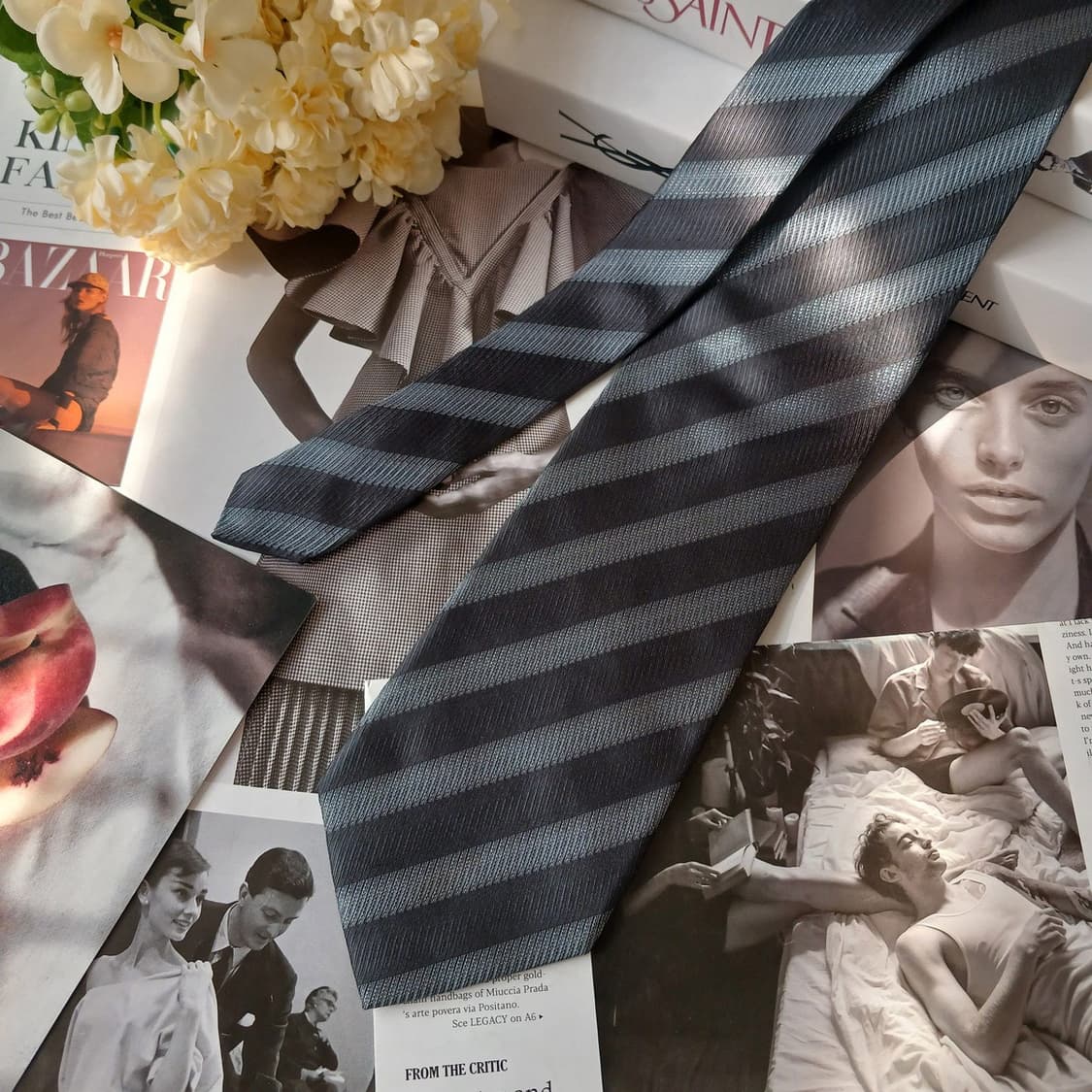 입생로랑 실크 그레이 스트라이프 넥타이 9.7cm A등급 A19083
 상품이미지3