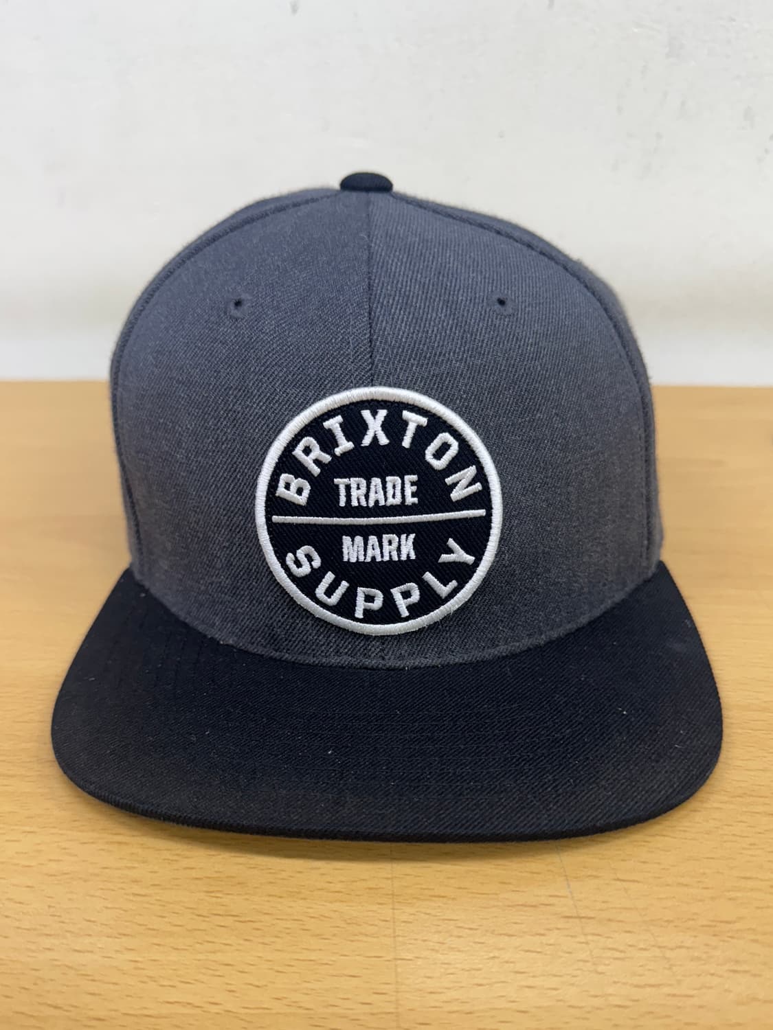 브릭스톤 스냅백 모자 상품이미지1