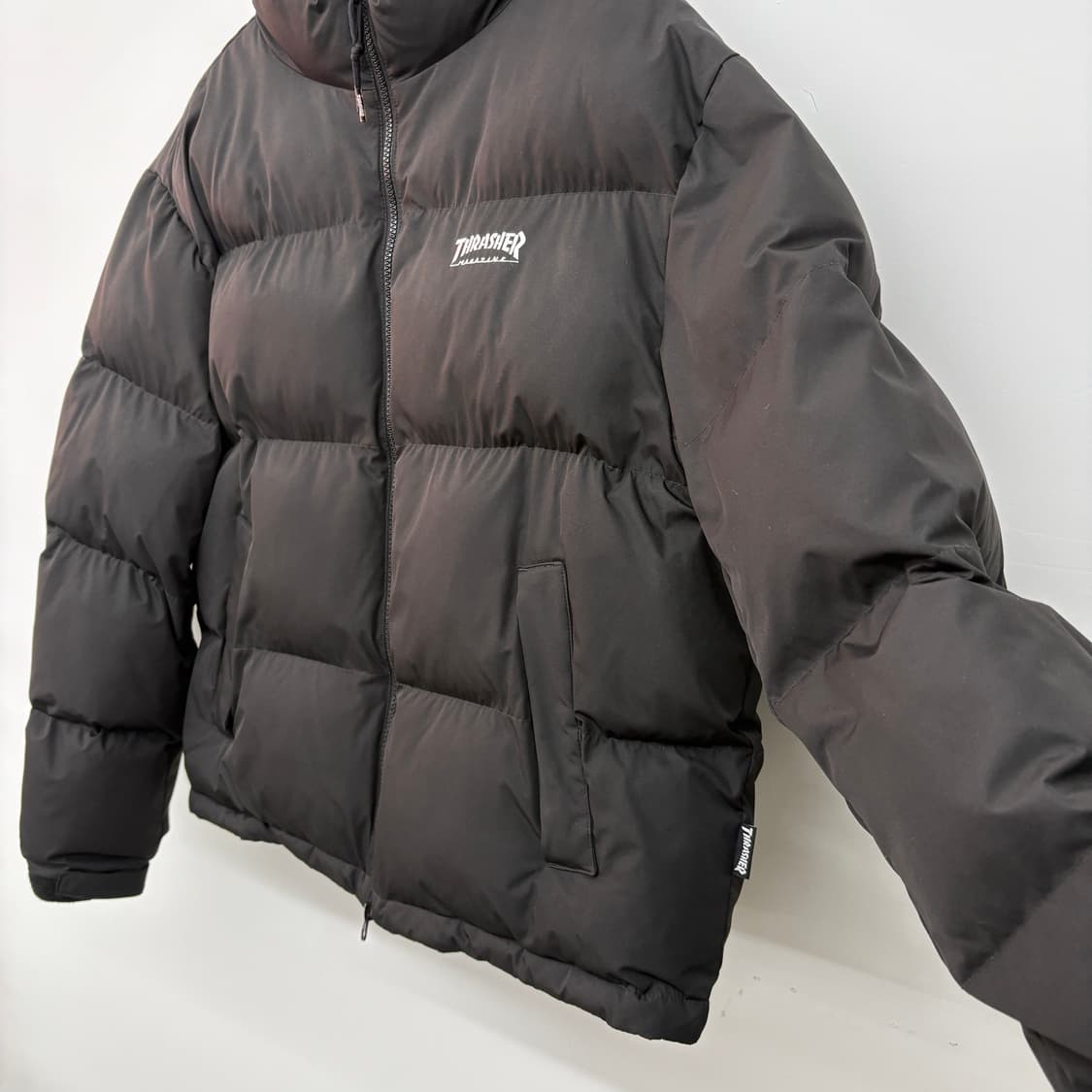 트래셔 블랙 푸퍼 패딩 점퍼 남/M 상품이미지3