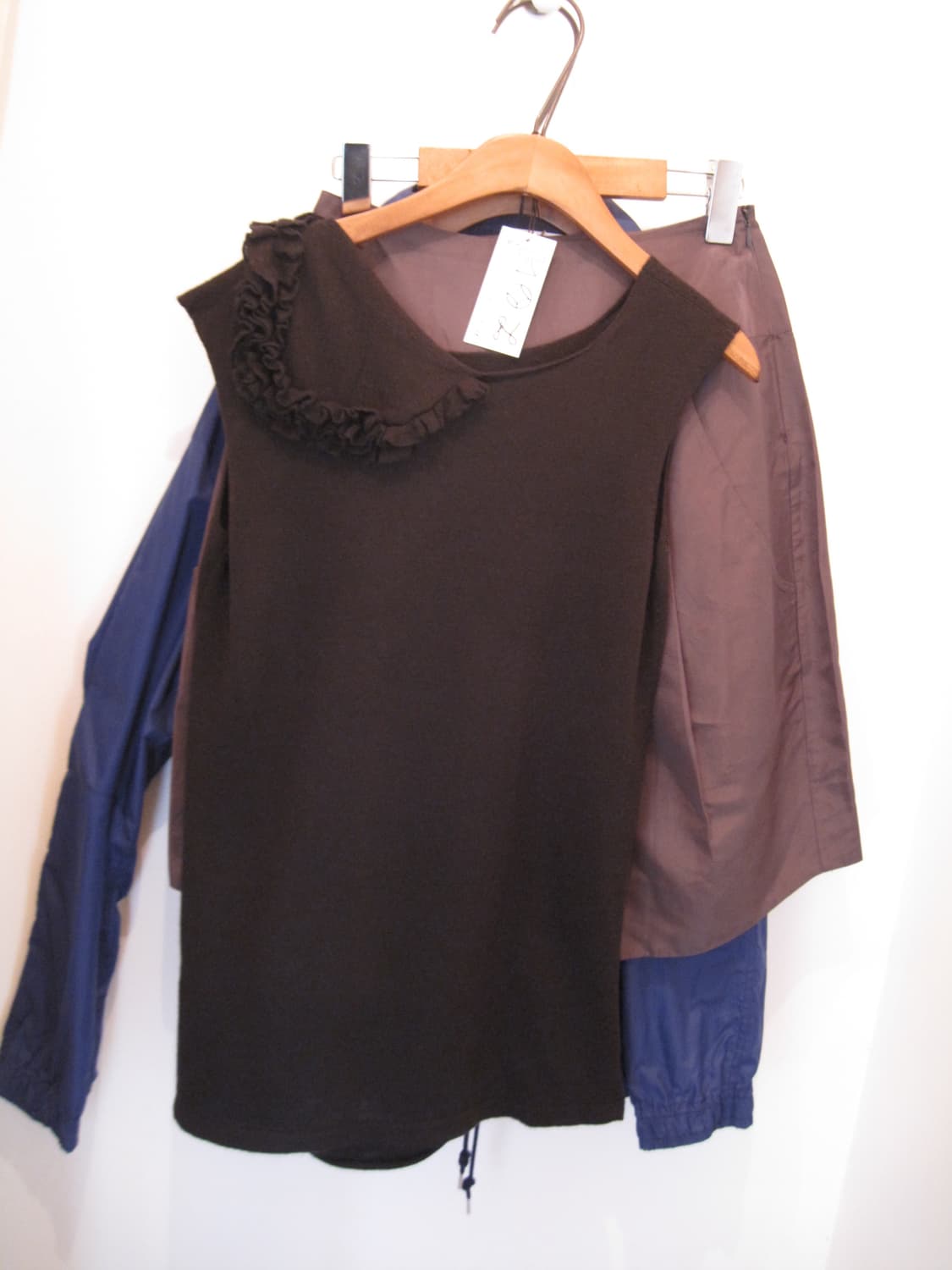 꼼데가르송 프릴 니트 슬리브리스 상품이미지1