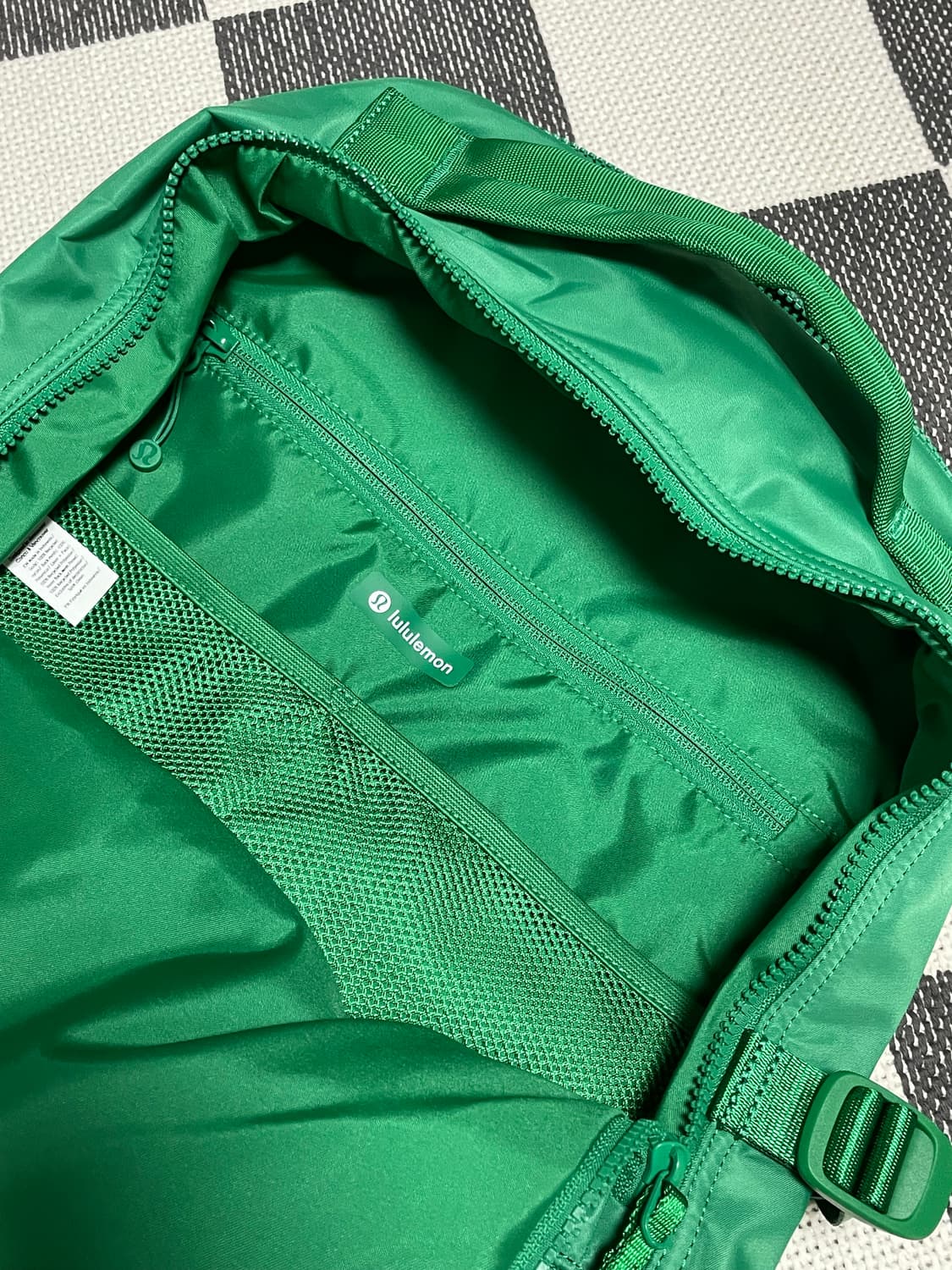 룰루레몬 뉴 크루 백팩 22L 업데이트 그린컬러 상품이미지5