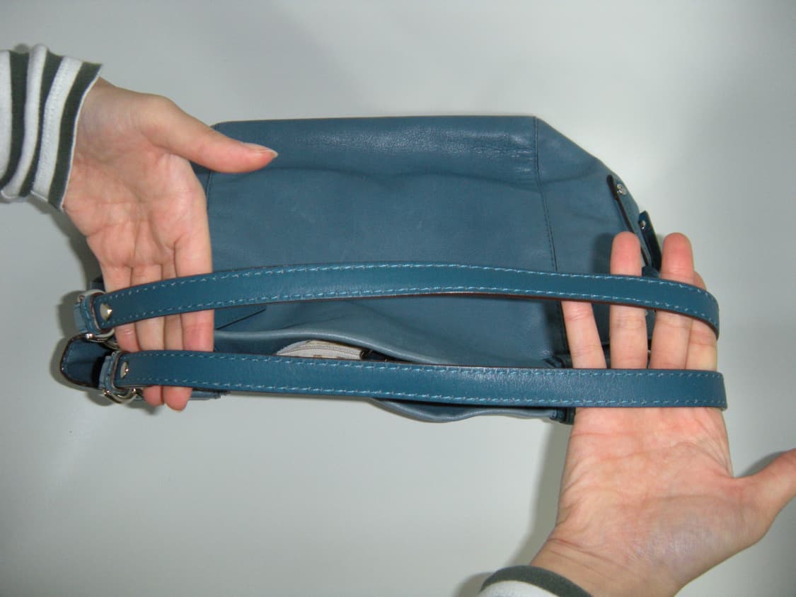 코치 블루 숄더백 상품이미지5