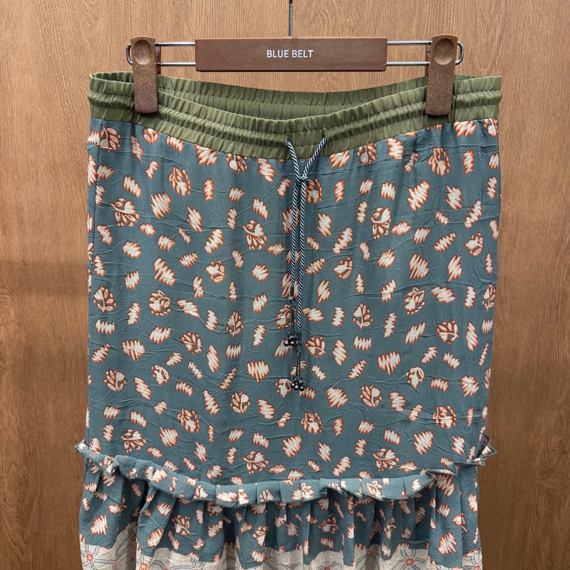 디젤 미디 스커트 밴딩 스트링 리프 패턴 프린팅 러플 레이어드 그린 상품이미지4