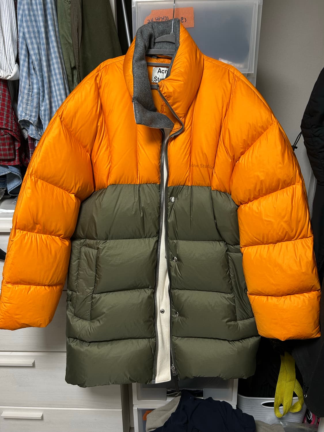 아크네스튜디오 덕다운 판매합니다 상품이미지2