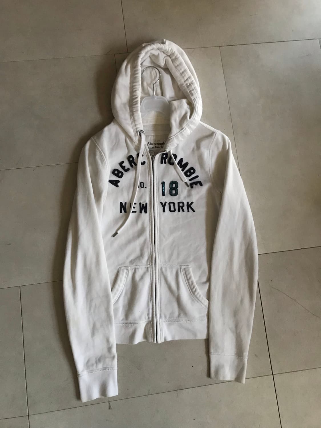 아베크롬비 화이트 슬림핏 후드집업 상품이미지8