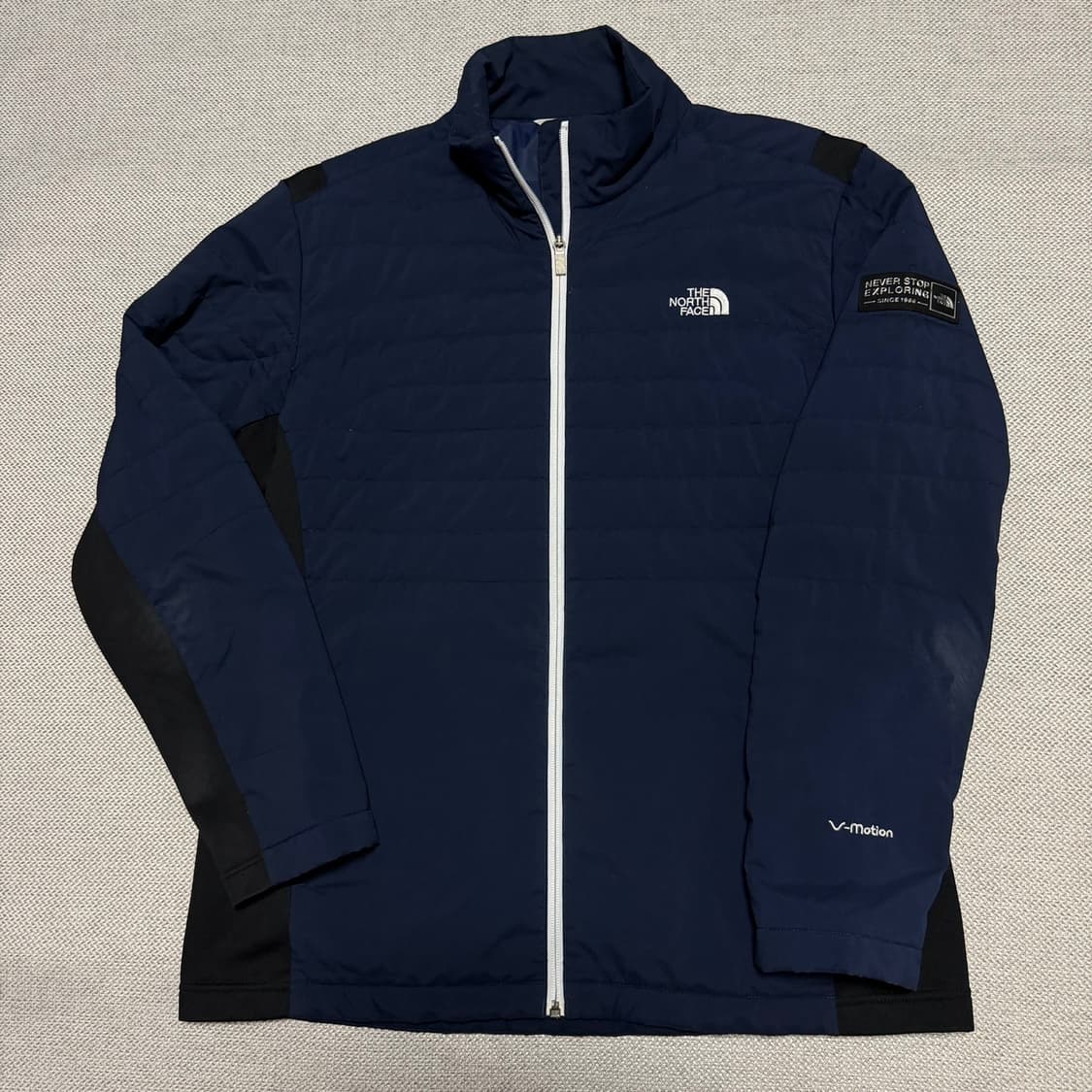 노스페이스 V-Motion 경량패딩 자켓 상품이미지1