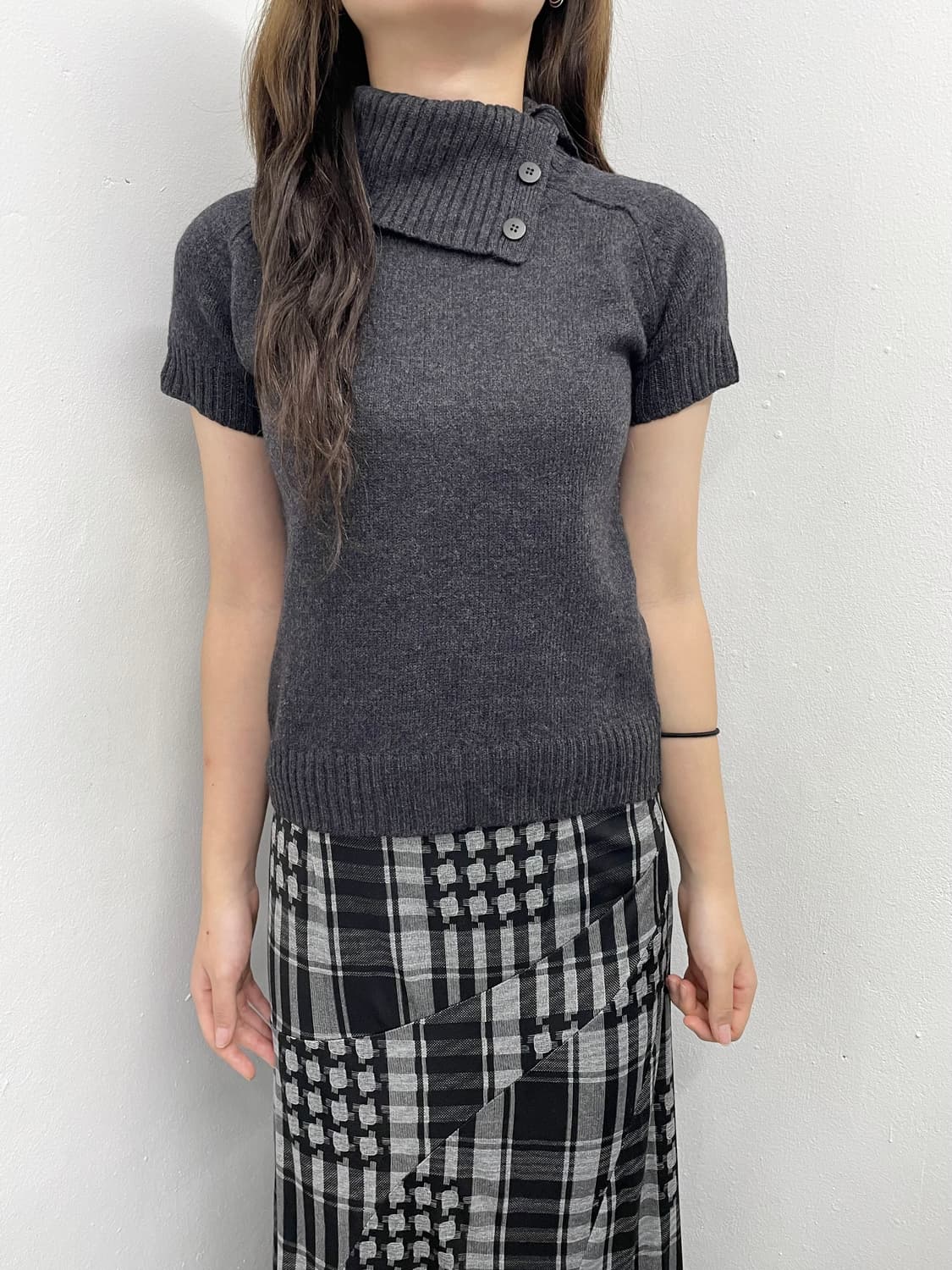 울 버튼 디테일 하프 니트 상품이미지2