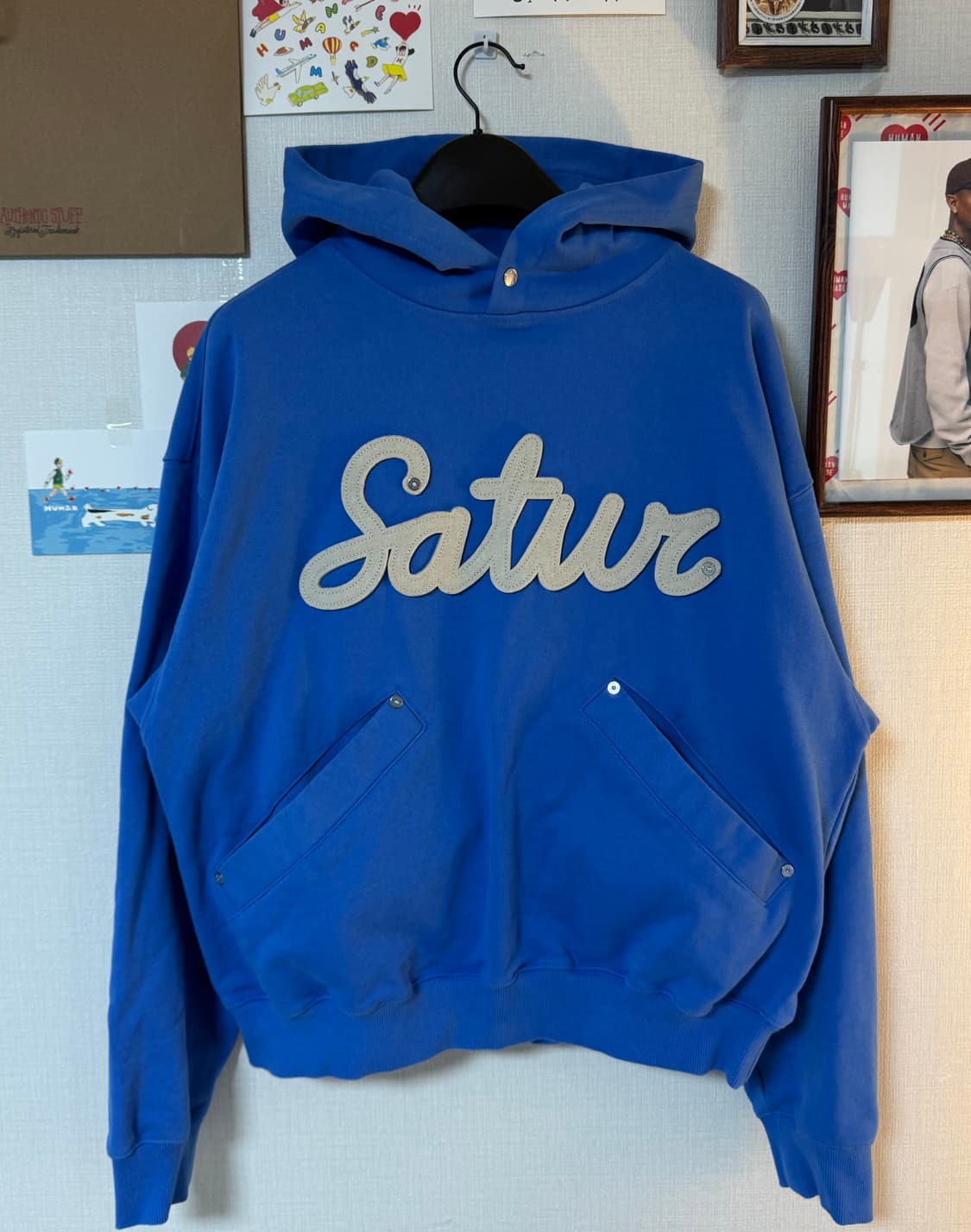 [L] 세터 루고 아플리케 리벳 후드티 블루 상품이미지1