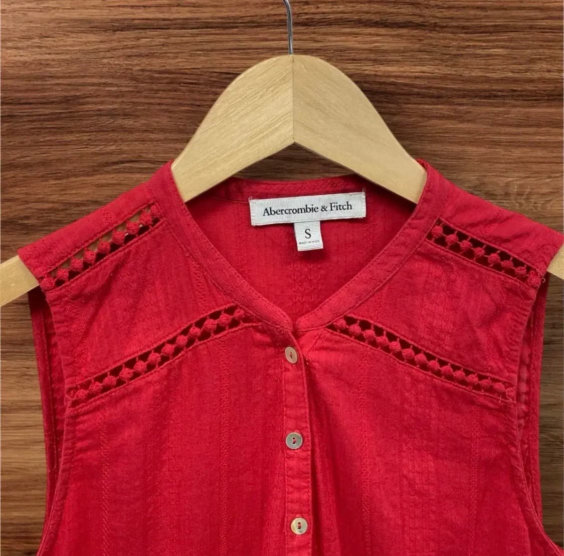 아베크롬비 A&F 레드 탑 프릴나시 S 상품이미지3