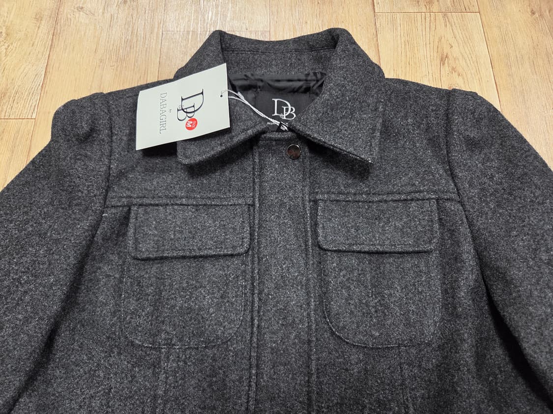 다바걸(DAVAGIRL) 크롭 울자켓 55-66 새상품 상품이미지4