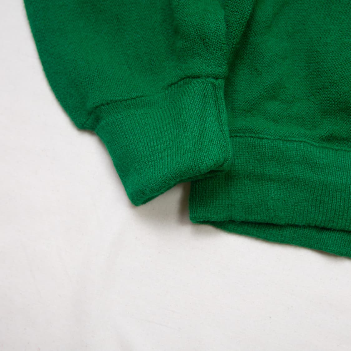 60s IZOD 라코스테 아크릴 V넥 스웨터 포레스트 그린 상품이미지4