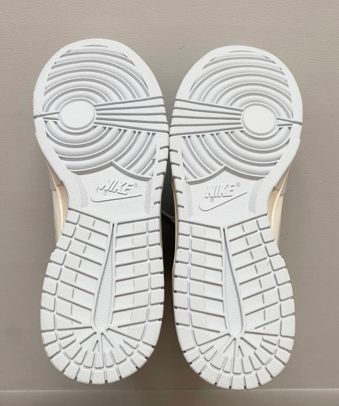 (새상품)[나이키] 덩크하이 245 (us7.5) 여성나이키 여성운동화 상품이미지2