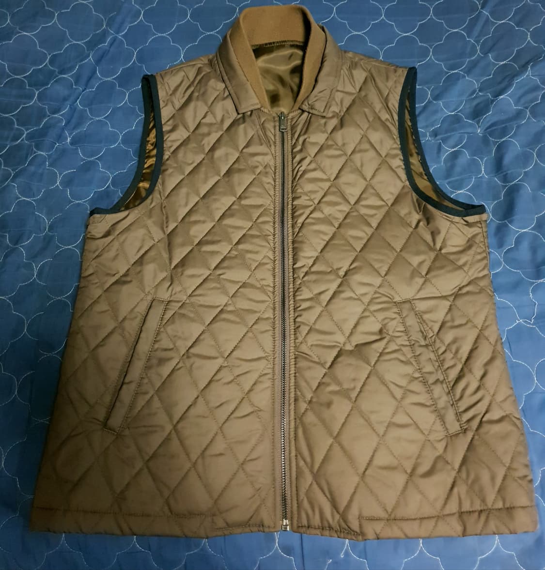 마인드브릿지 클래식 퀄팅 경량 패딩 조끼 올리브 (105) 상품이미지1