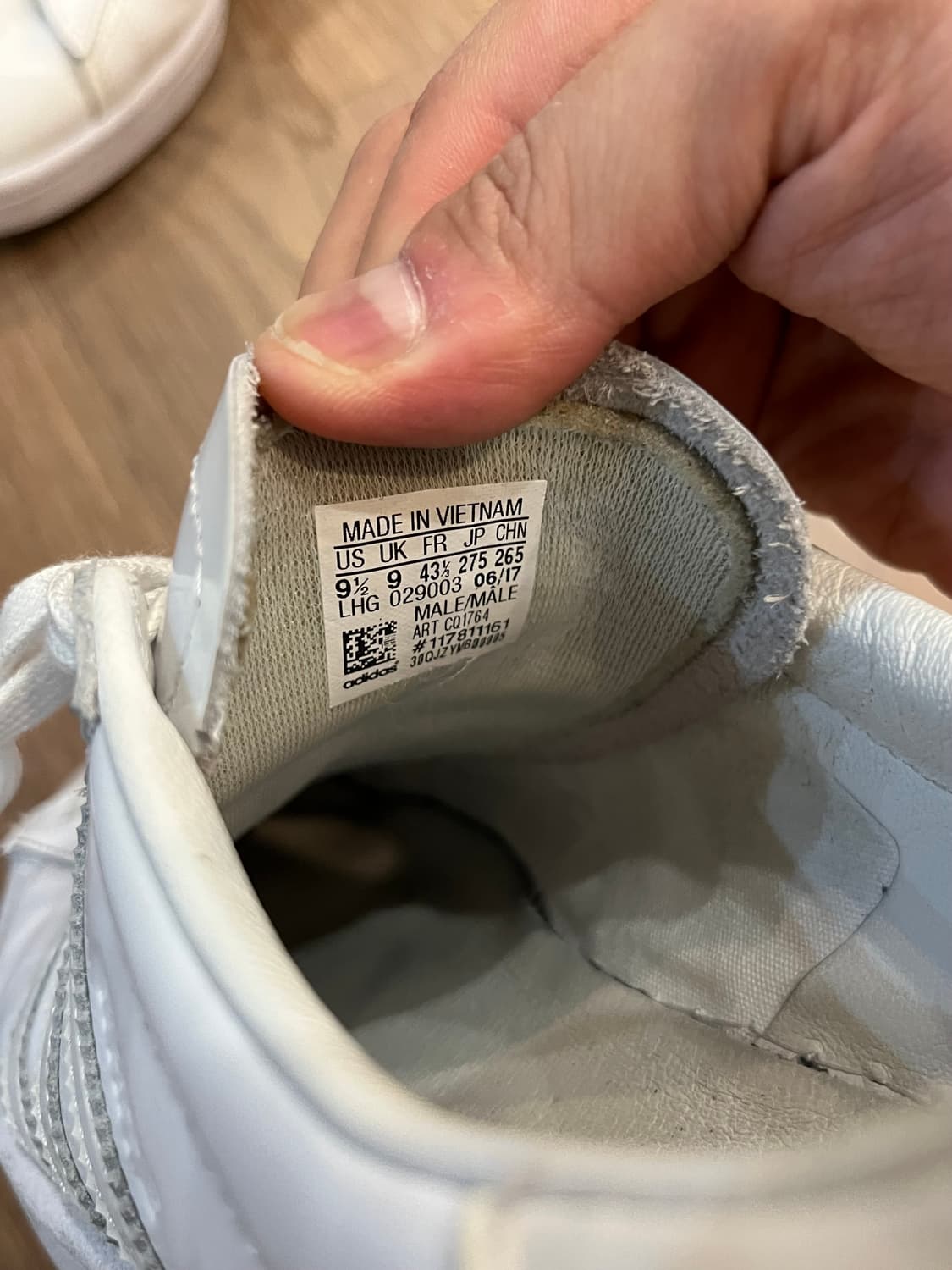 아디다스 화이트 마운티니어링 스탠스미스 페이턴트 레더 상품이미지6