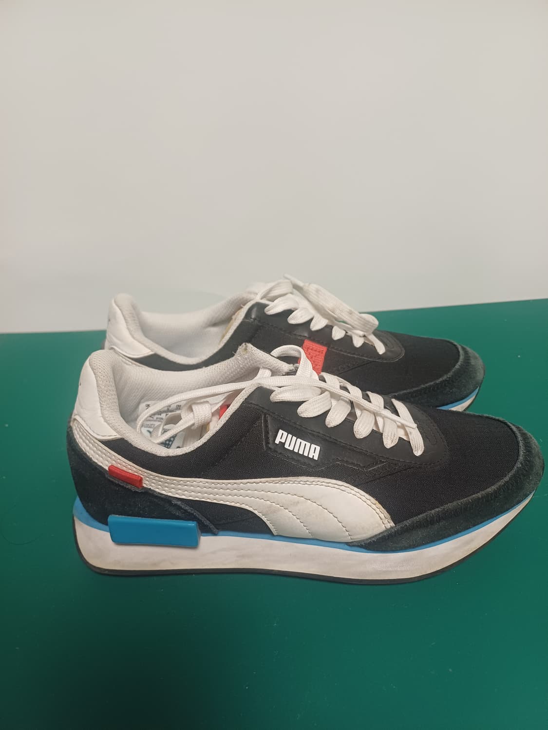 [230] 푸마 퓨처 라이더 플레이 온 블랙/블루 (371149-14)  상품이미지4