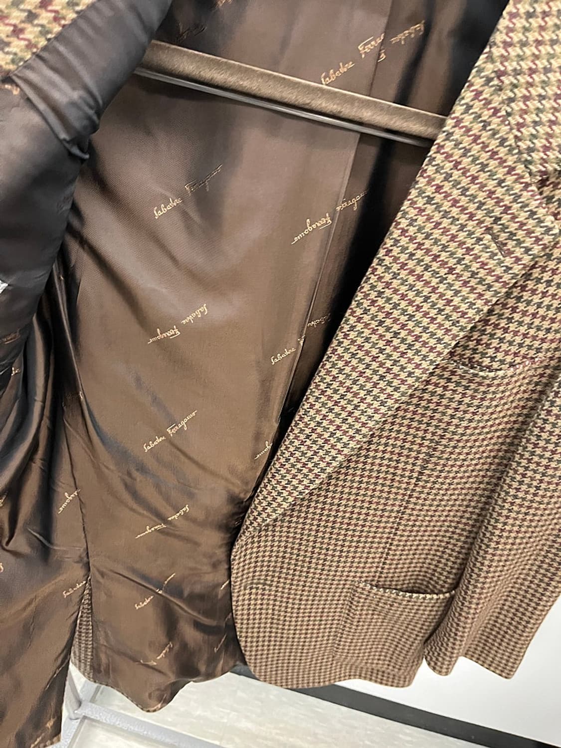 105) 페레가모 클래식 하운드 자켓  상품이미지5