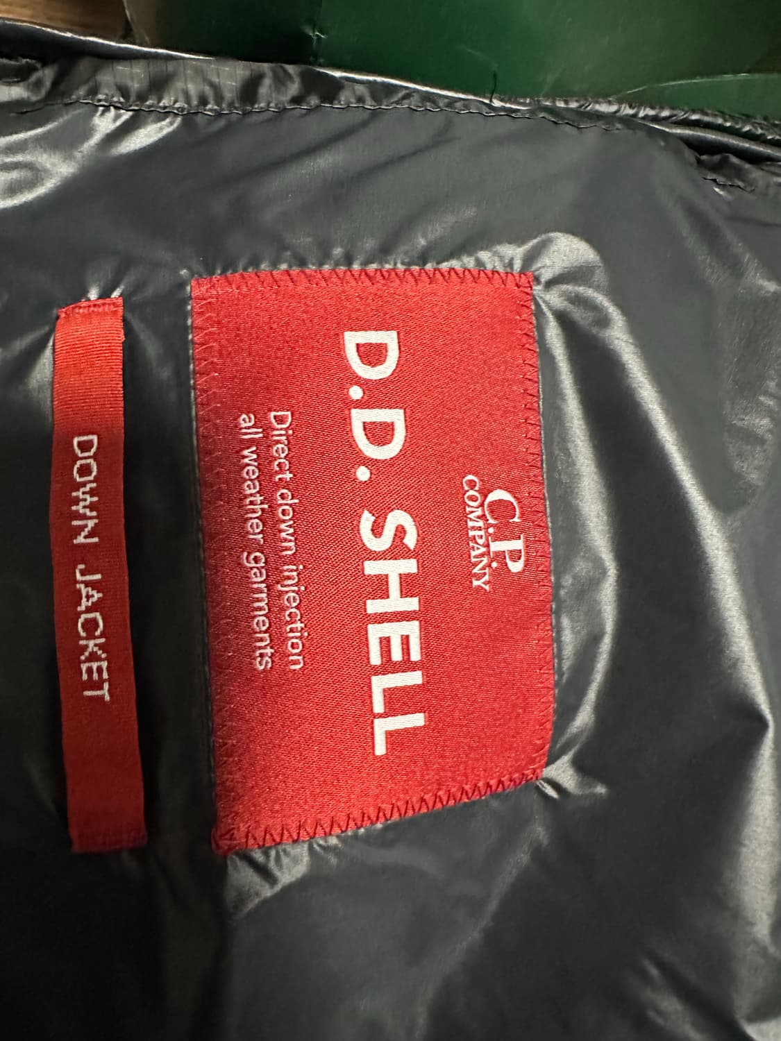 CP 컴퍼니 디디쉘 패딩 M사이즈 판매합니다! 상품이미지3