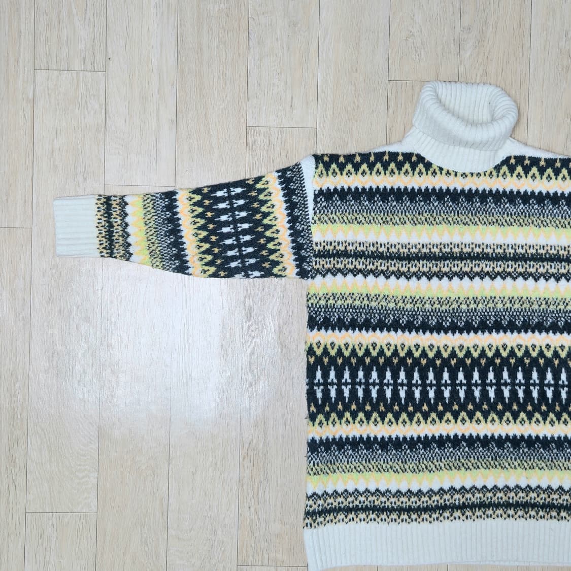 ZARA 패턴 니트 스웨터 상품이미지3