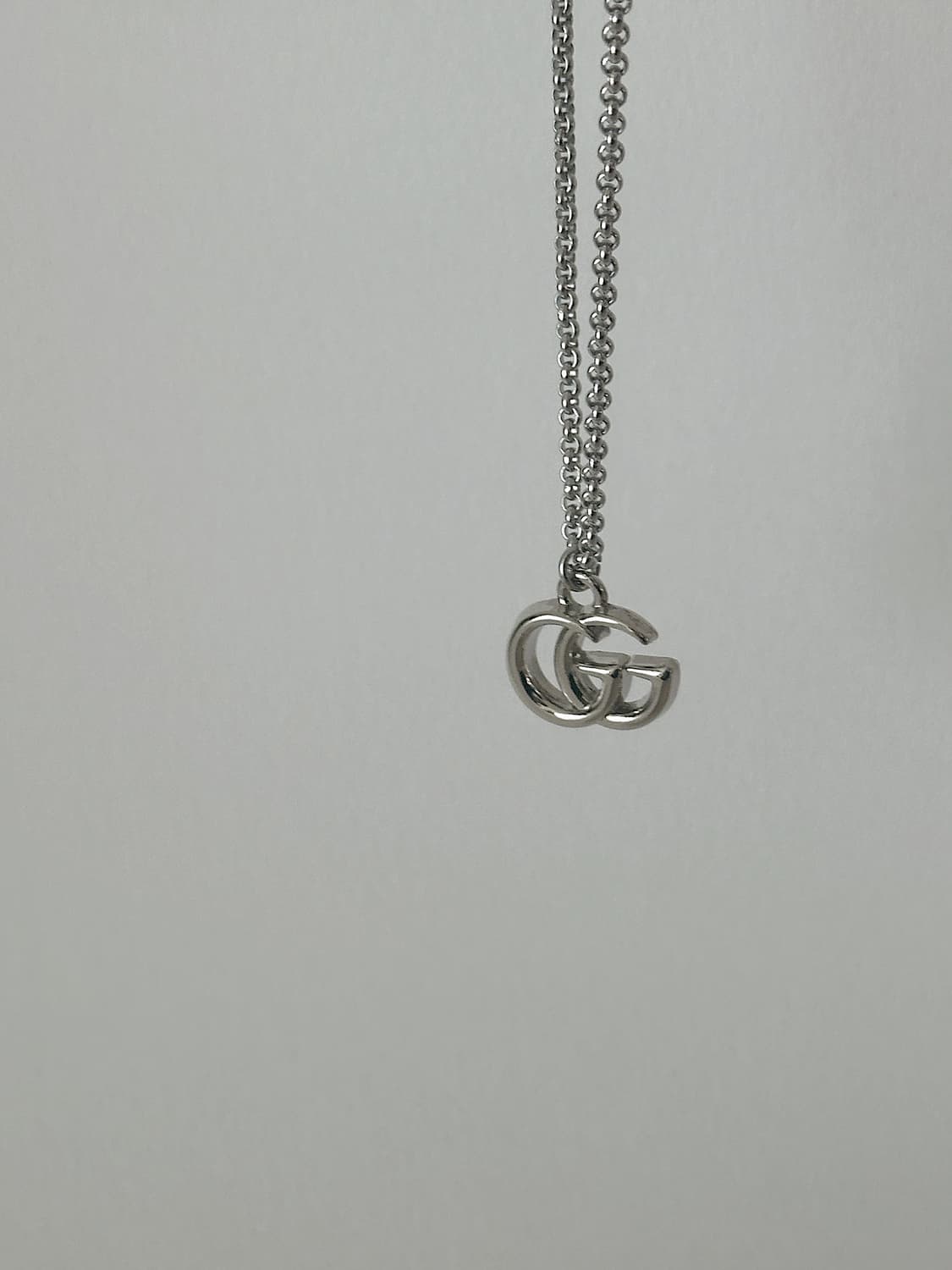 구찌 GG로고 남자 롱체인 목걸이 실버 상품이미지4