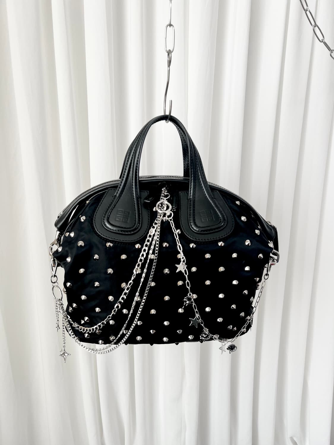 지방시 스터드 나이팅게일 숄더백 상품이미지2