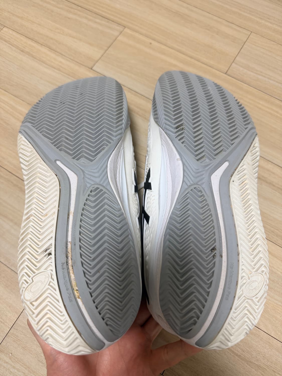 아식스 젤 레졸루션9 테니스화 275 상품이미지2