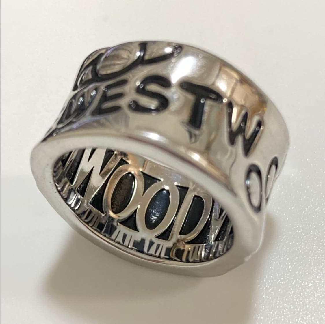 비비안웨스트우드 아카이브 레터링 로고링 반지 상품이미지6