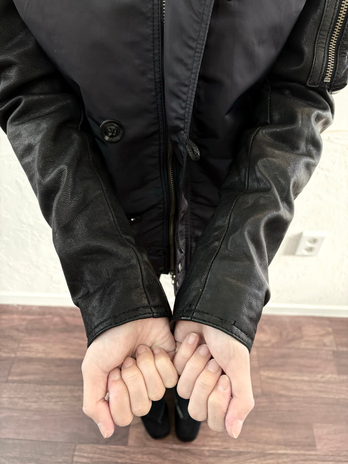 “FUGA"leather fur navy Bomber jacket 상품이미지7