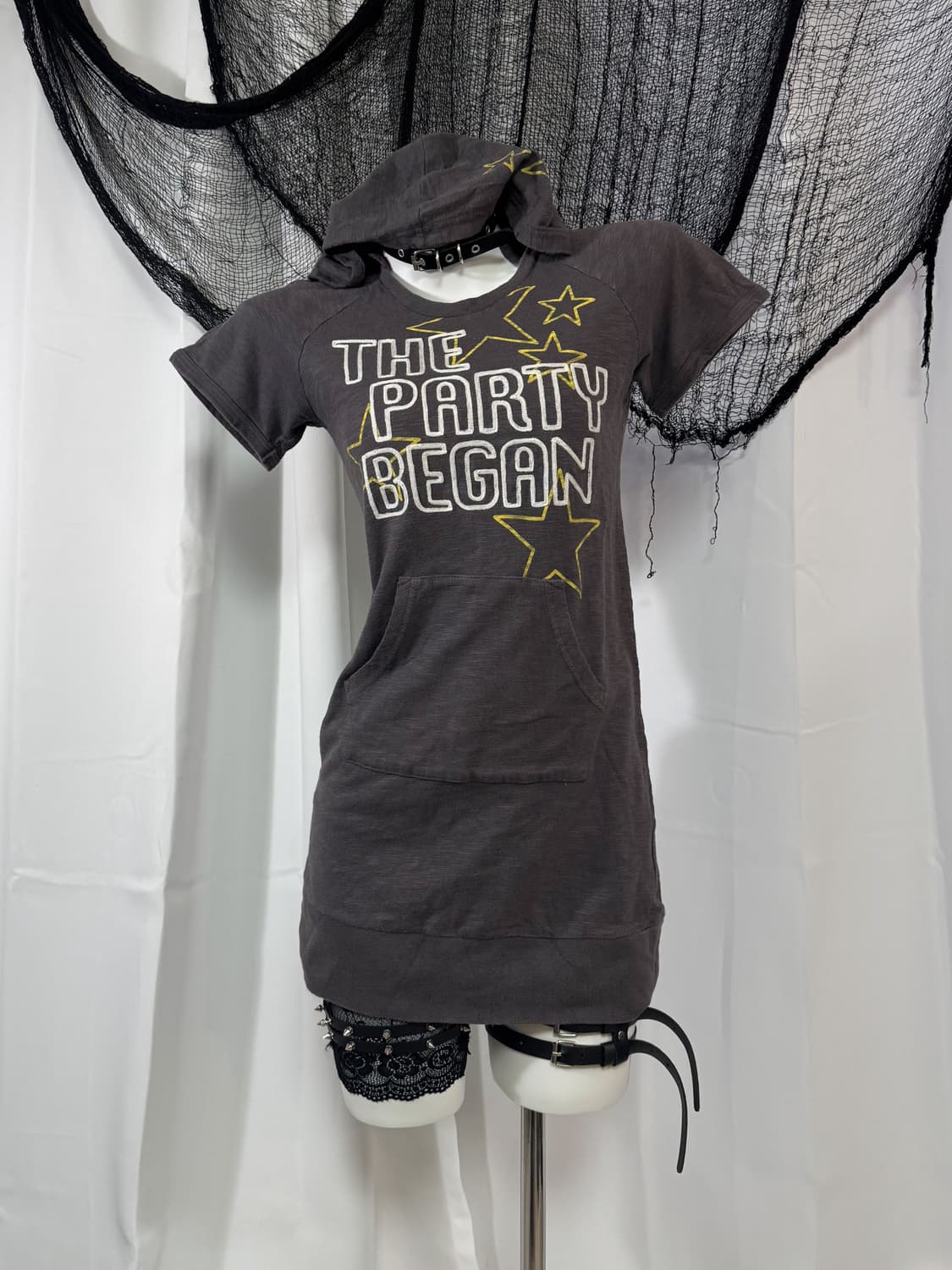 star lettering hood one piece 상품이미지1