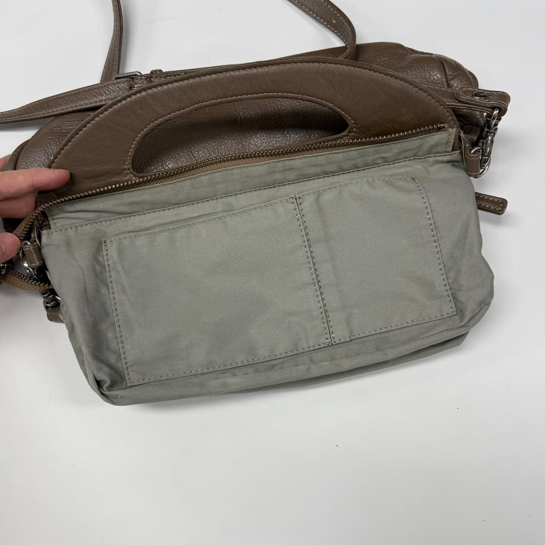 Margaret Howell round leather bag 상품이미지10
