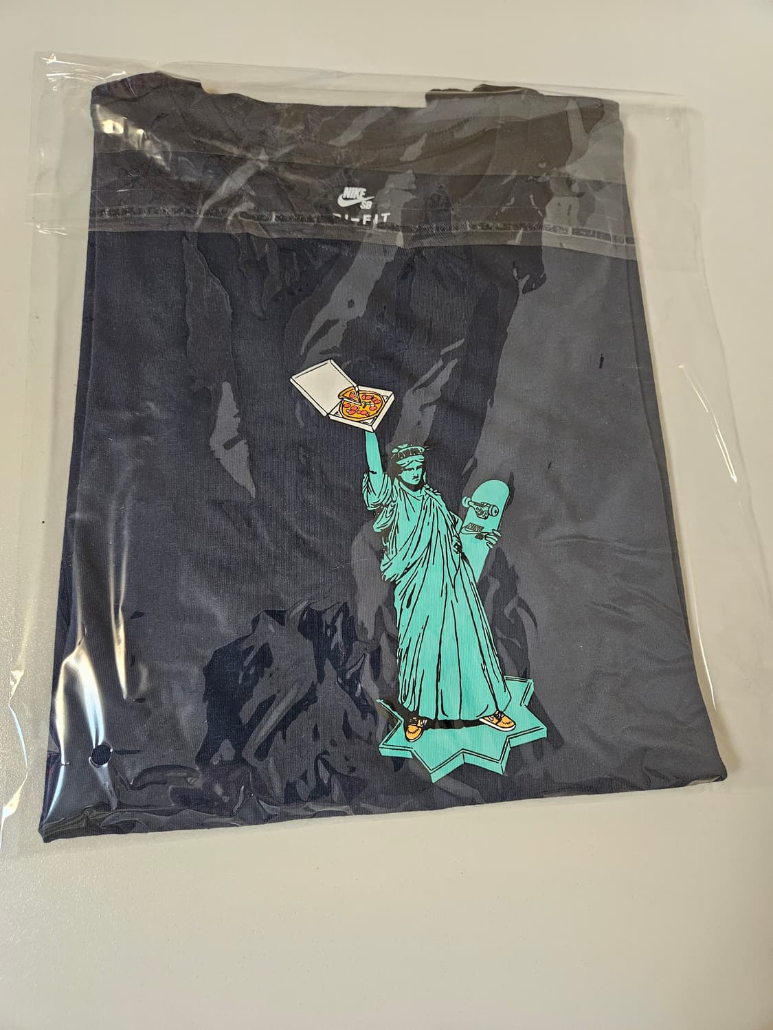 [해외M]희귀 나이키SB 드라이핏 피자 리버티 자유의여신상 티셔츠 네이비 상품이미지8