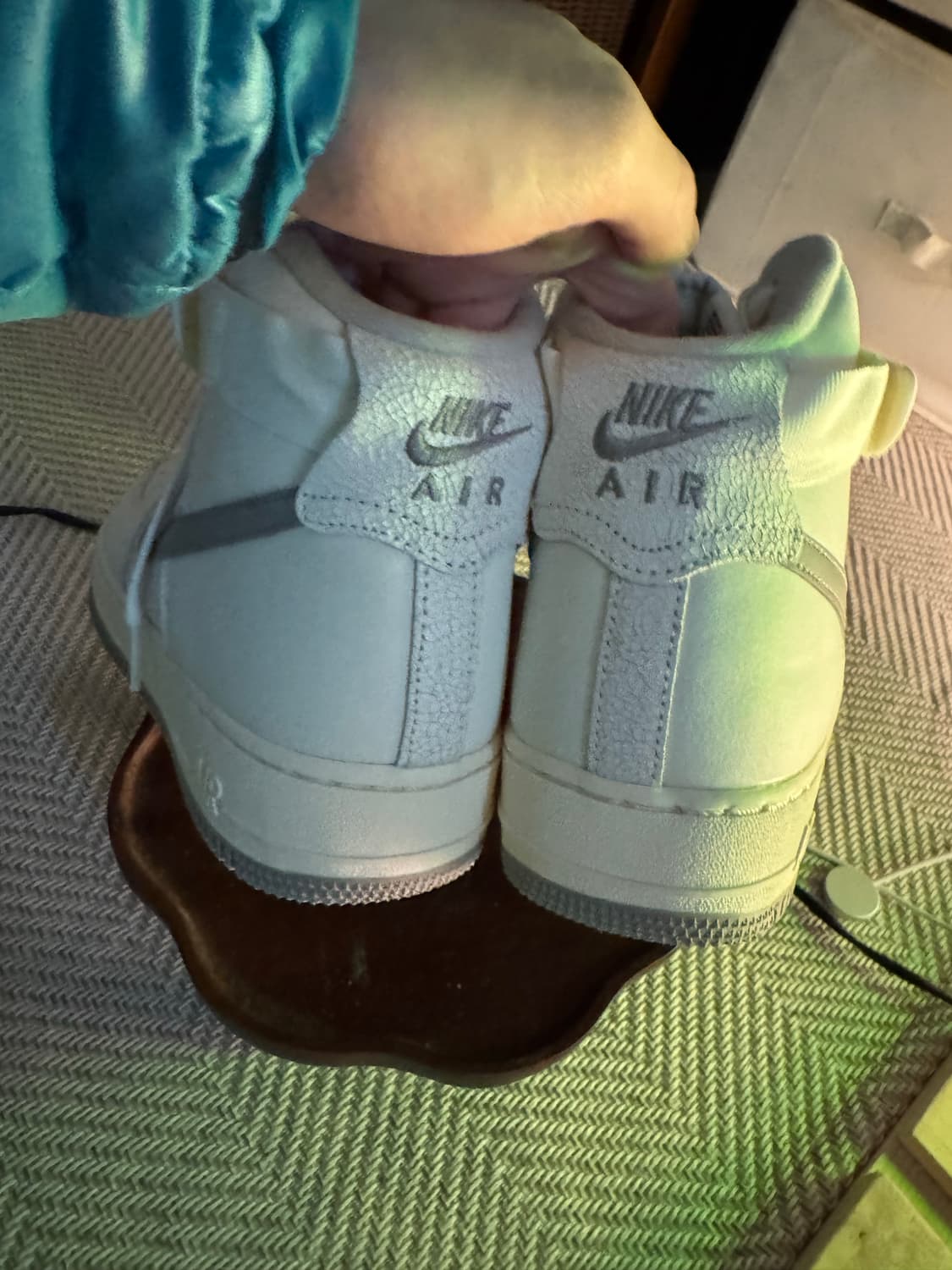 나이키 에어포스 1 하이 '07 LV8 빈티지 세일 상품이미지4