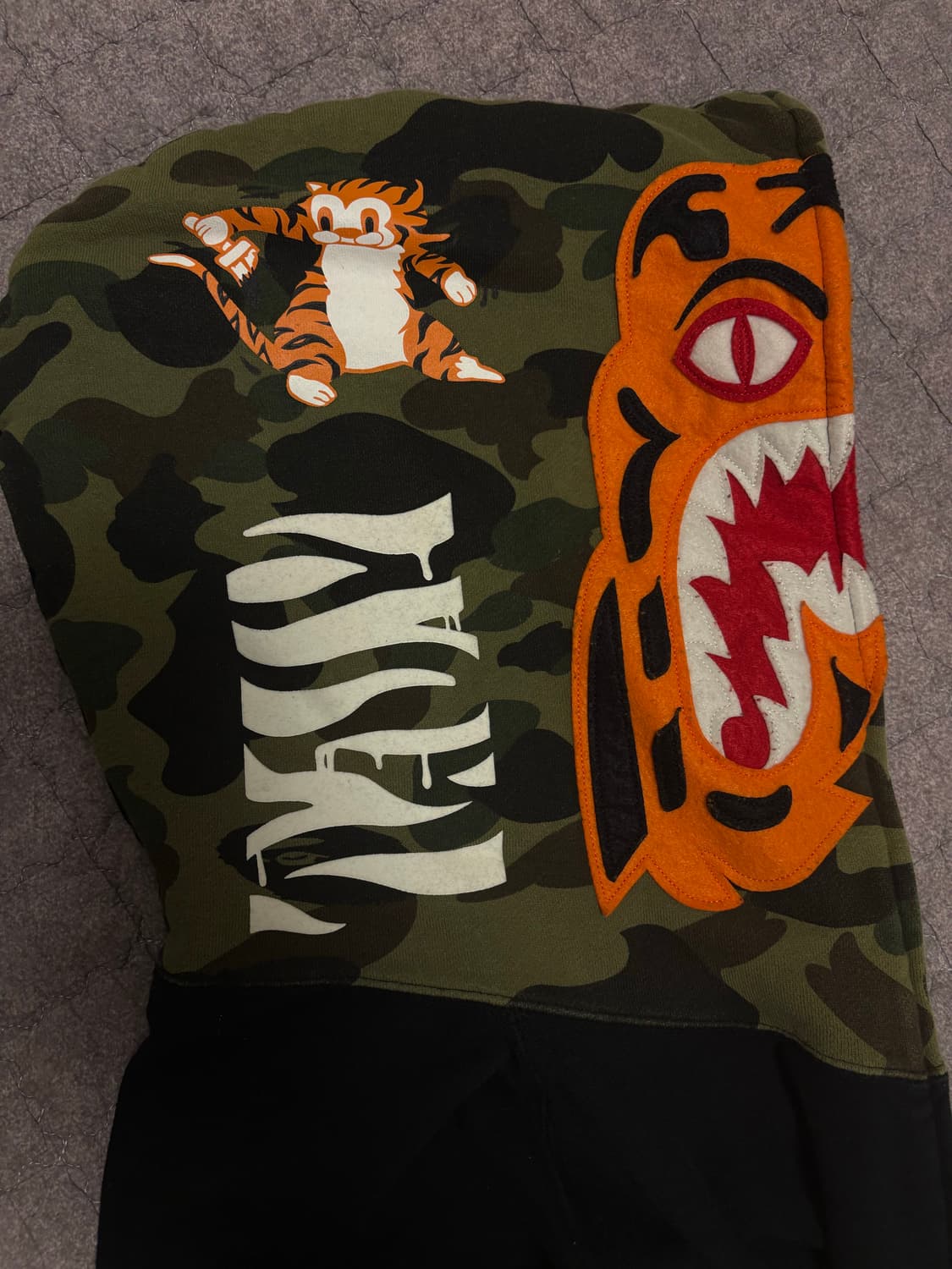 [XL]베이프 타이거 후드집업 상품이미지2