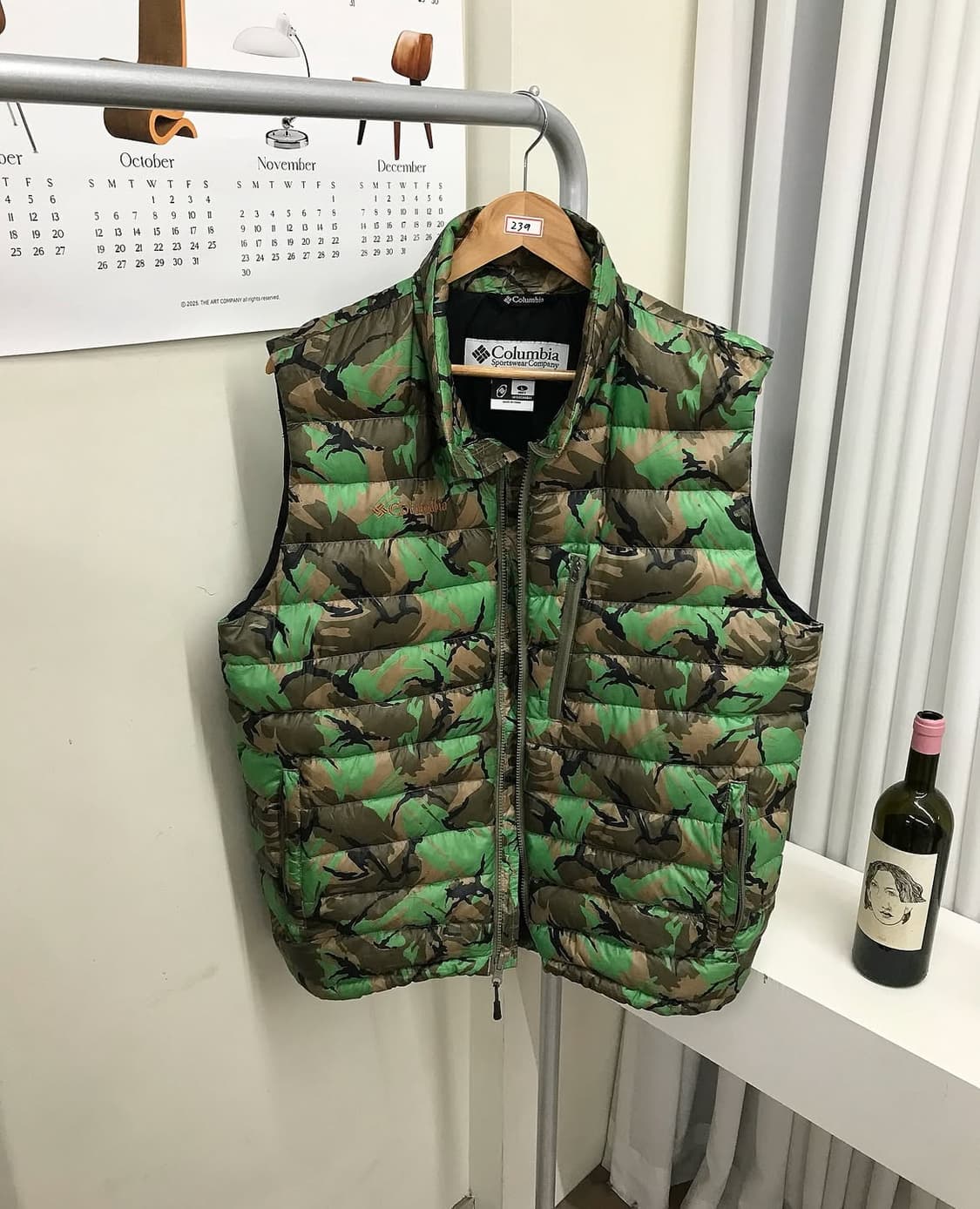 컬럼비아 구스다운 카모 패딩 조끼 베스트 상품이미지1
