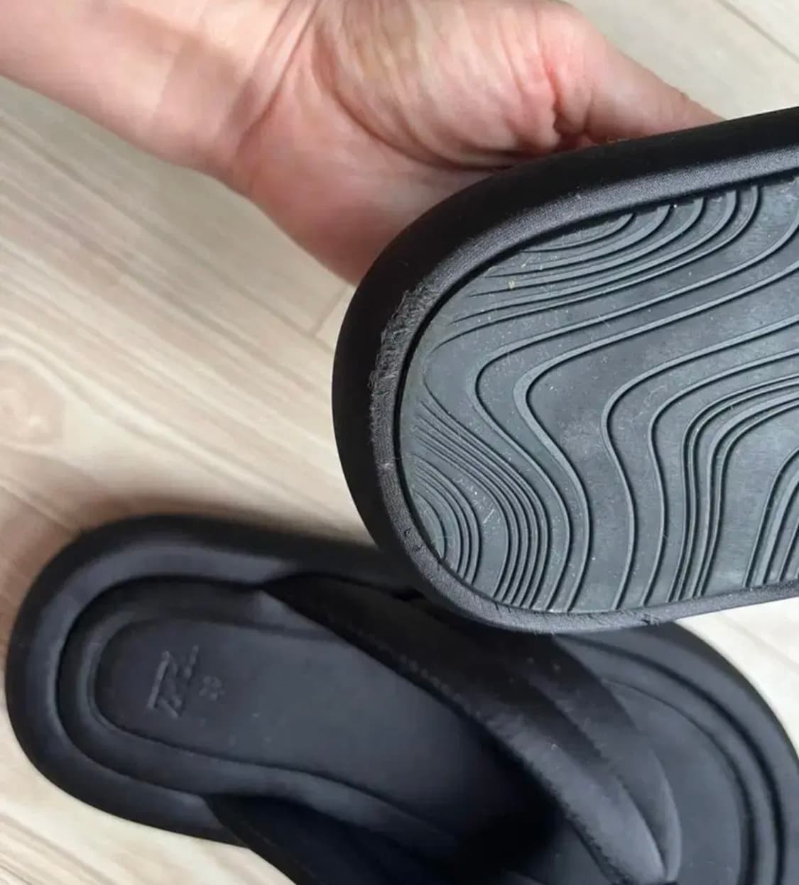 자라패브릭샌들 자라패딩쪼리 35(225-235) 3600/110/800 상품이미지10