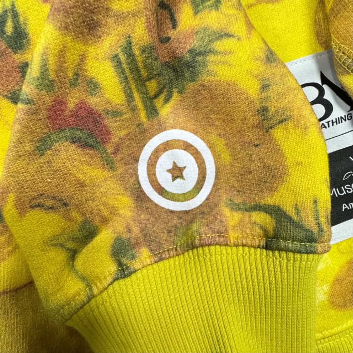 베이프 x 반 고흐 뮤지엄 샤크 풀 집 후드 옐로우 새상품(급처 상품이미지4