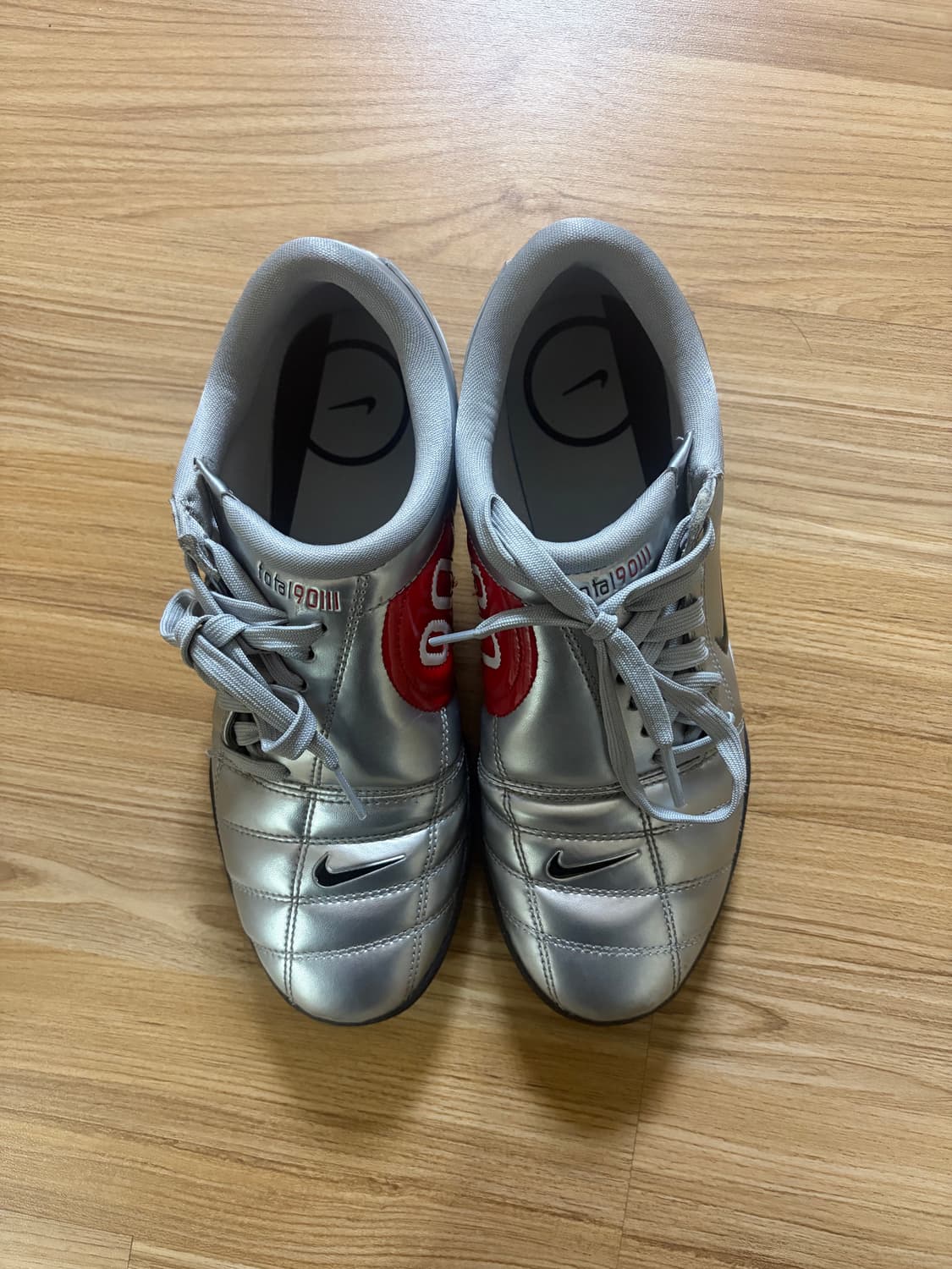 나이키 토탈 90 메탈릭실버 유니버시티 레드 250 상품이미지2
