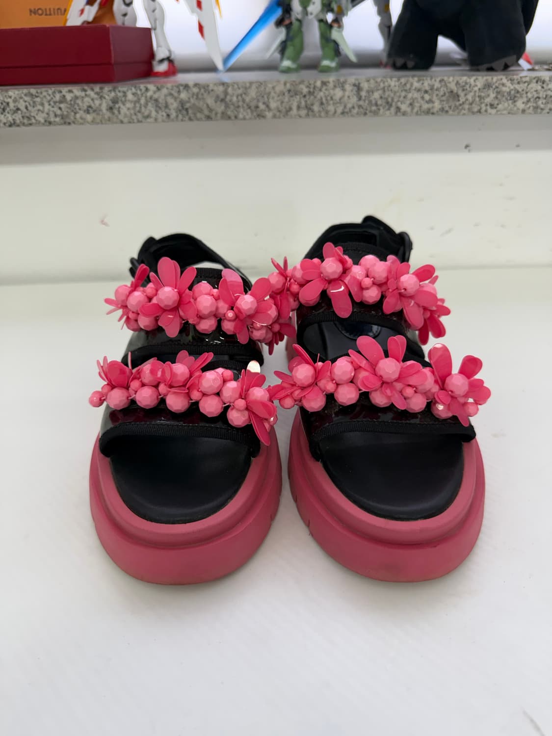 정품) 슈콤마보니 플랫폼 핑크 꽃 장식 샌들 350 상품이미지1